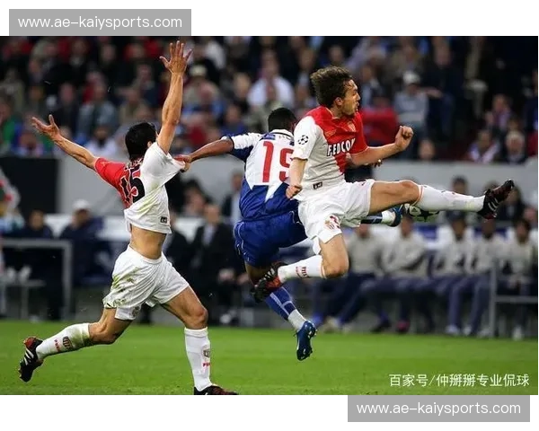 绿茵烽烟再起：蒂华纳与蓝十字，一场不容错过的宿命对决